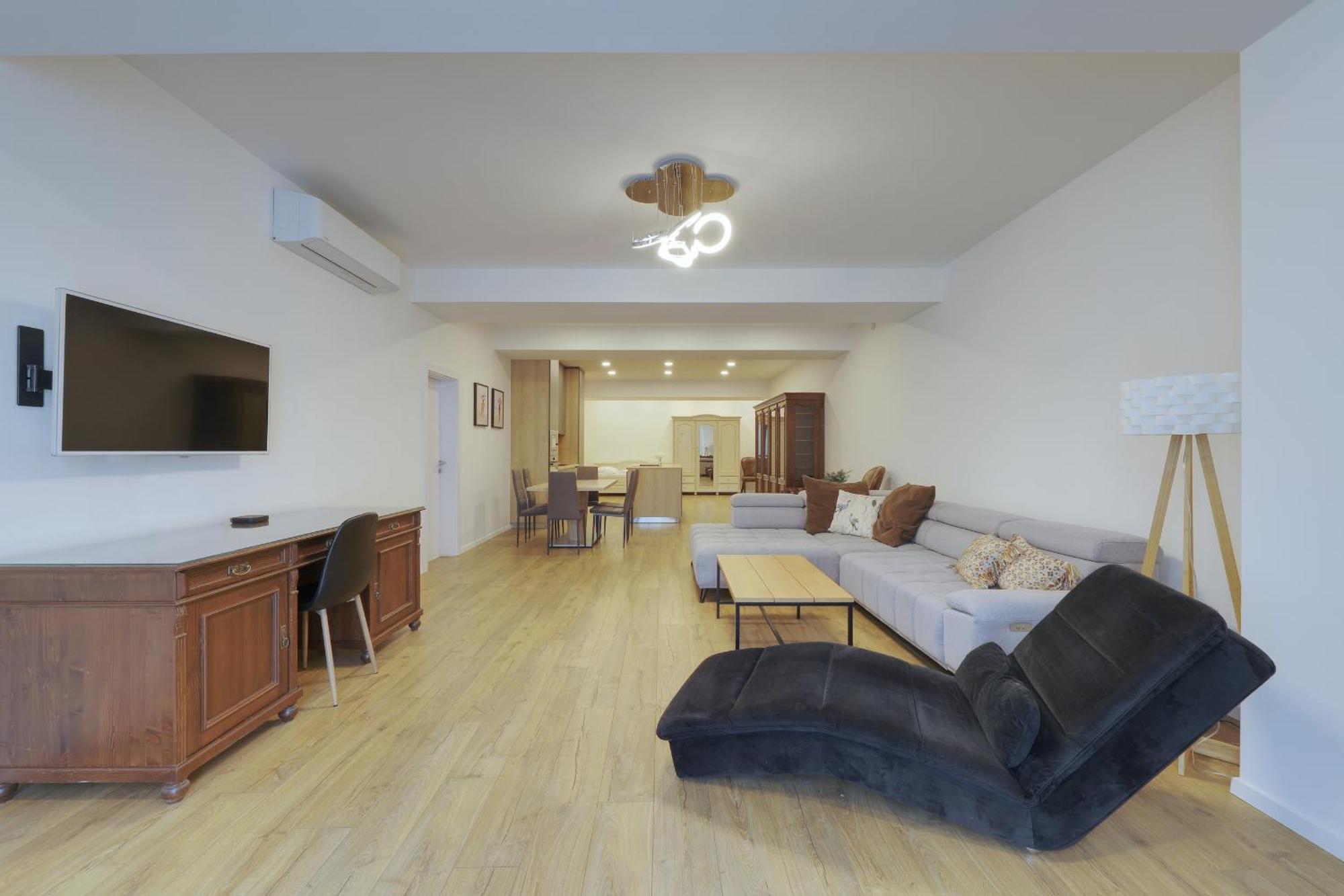 Shone Apartment Old Town 2 Bedroom Bratislava Exterior foto