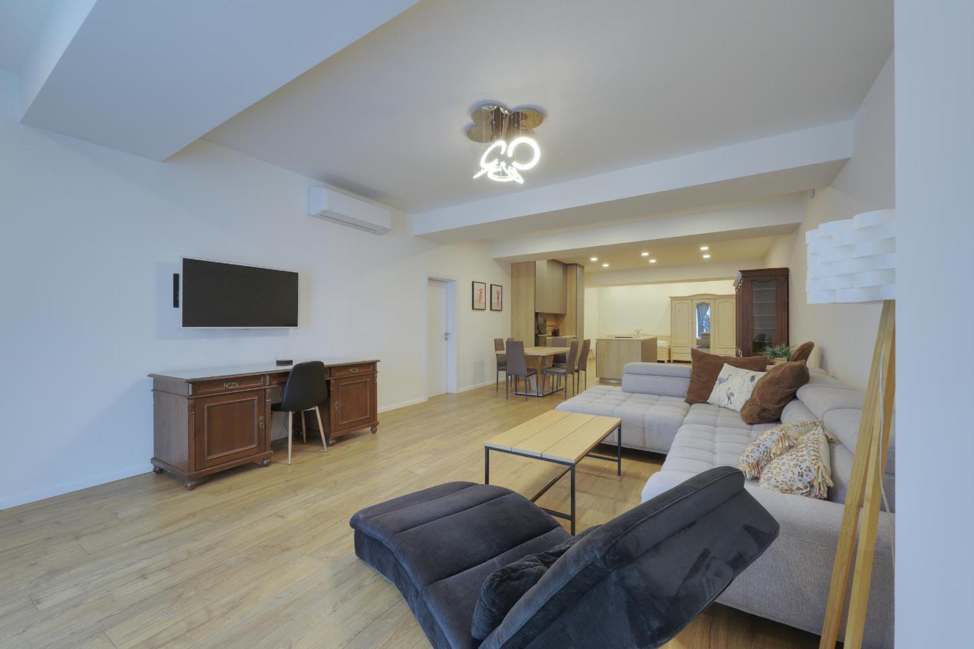 Shone Apartment Old Town 2 Bedroom Bratislava Exterior foto